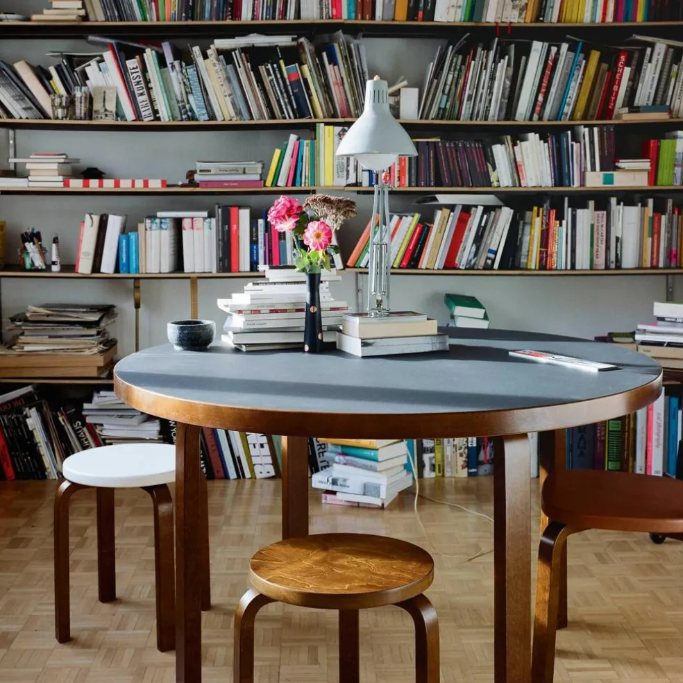 E60 Hocker Gestell gebeizt