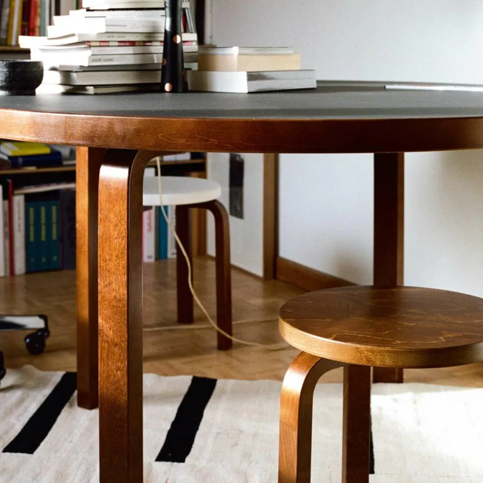 E60 Hocker Gestell gebeizt