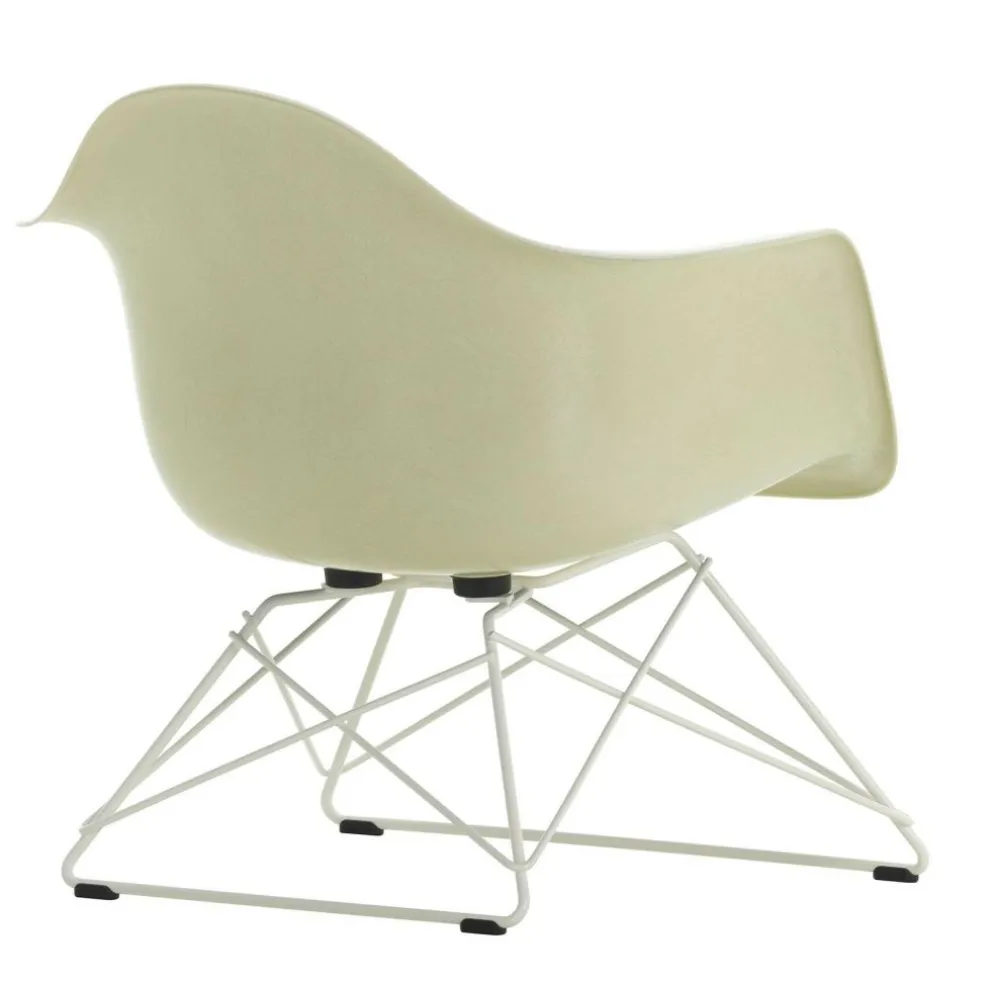 Eames Fiberglass Armchair LAR Gestell weiß