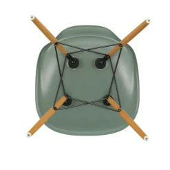 Eames Fiberglass Side Chair DSW Ahorn gelblich