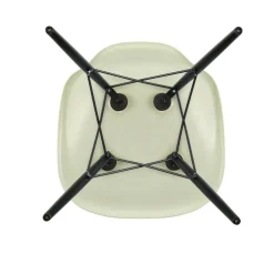 Eames Fiberglass Side Chair DSW Ahorn schwarz