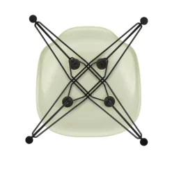 Eames Fiberglass Side Chair DSR schwarz