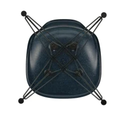 Eames Fiberglass Side Chair DSR schwarz
