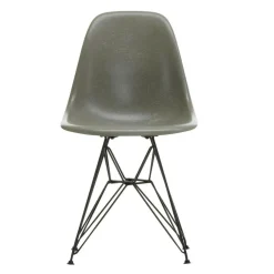 Eames Fiberglass Side Chair DSR schwarz