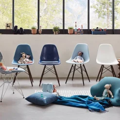 Eames Fiberglass Side Chair DSW Ahorn dunkel