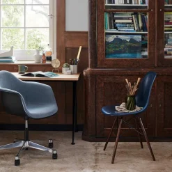 Eames Fiberglass Side Chair DSW Ahorn dunkel