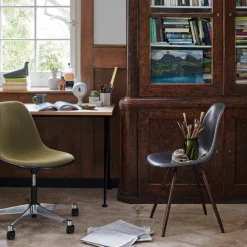 Eames Fiberglass Side Chair DSW Ahorn dunkel