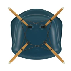 Eames Plastic Armchair DAW RE Ahorn gelblich