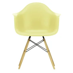 Eames Plastic Armchair DAW RE Ahorn gelblich