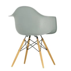 Eames Plastic Armchair DAW RE Ahorn gelblich