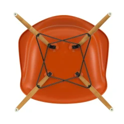 Eames Plastic Armchair DAW RE Ahorn gelblich