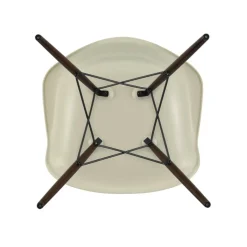 Eames Plastic Armchair DAW RE Ahorn dunkel