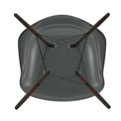 Eames Plastic Armchair DAW RE Ahorn dunkel