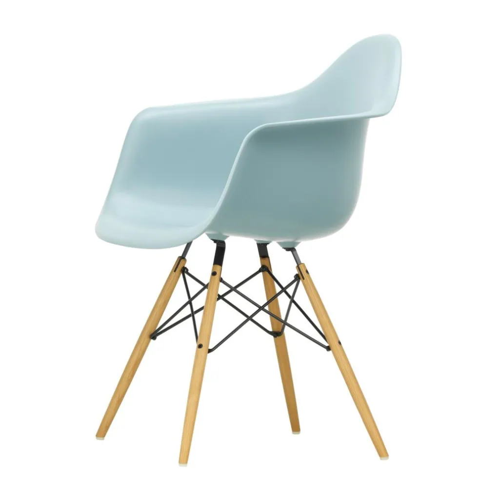 Eames Plastic Armchair DAW RE Gestell Esche