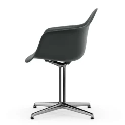 Eames Plastic Armchair DAL RE Gestell poliert