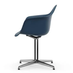 Eames Plastic Armchair DAL RE Gestell poliert