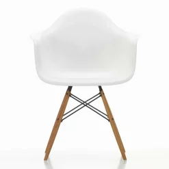 Eames Plastic Armchair DAW Gestell Esche