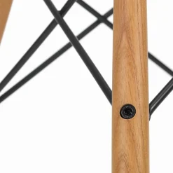 Eames Plastic Armchair DAW Gestell Esche