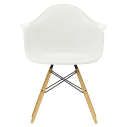 Eames Plastic Armchair DAW Gestell Esche