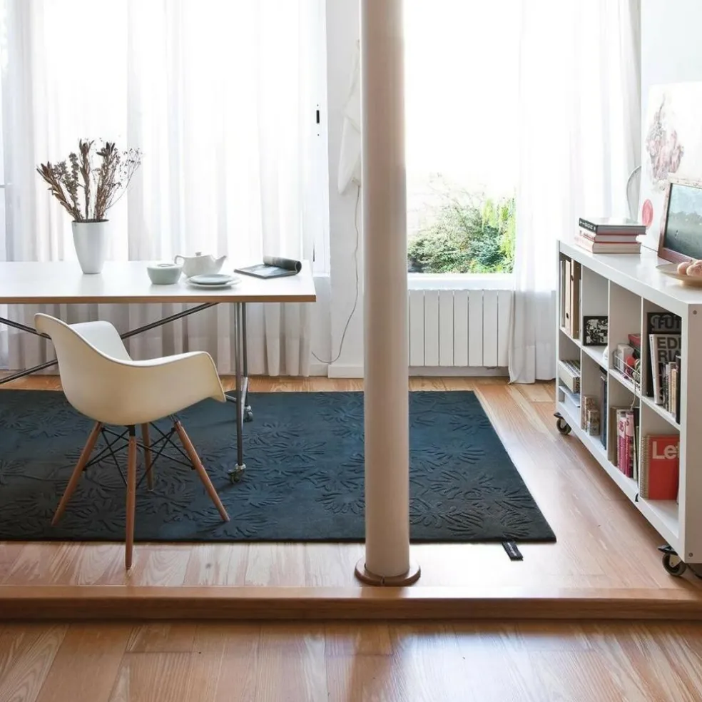 Eames Plastic Armchair DAW Ahorn gelblich