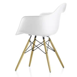 Eames Plastic Armchair DAW Ahorn gelblich