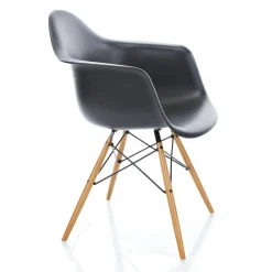 Eames Plastic Armchair DAW Ahorn gelblich