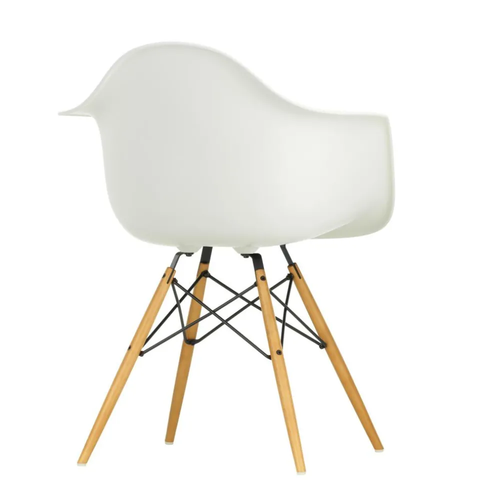 Eames Plastic Armchair DAW Ahorn gelblich