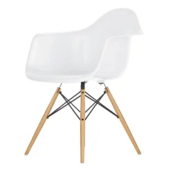 Eames Plastic Armchair DAW Ahorn gelblich