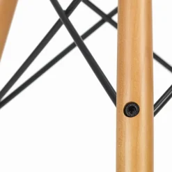 Eames Plastic Armchair DAW RE Ahorn schwarz