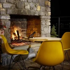 Eames Plastic Side Chair DSR Gestell schwarz