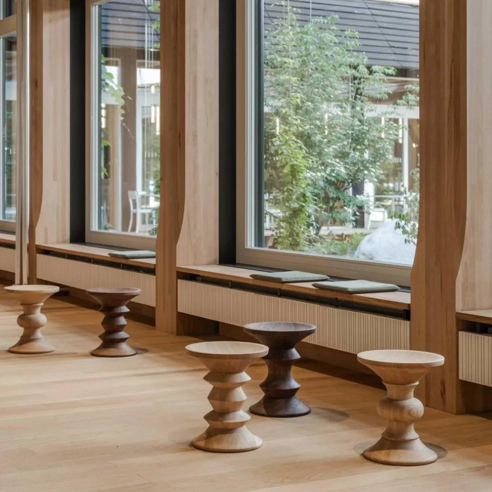 Eames Stool/Hocker A