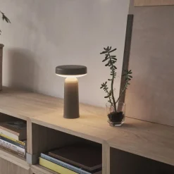 Ease Portable LED Outdoor Akkuleuchte