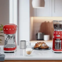 ECF02 Espresso Kaffeemaschine mit Siebträger Tritan™ Renew