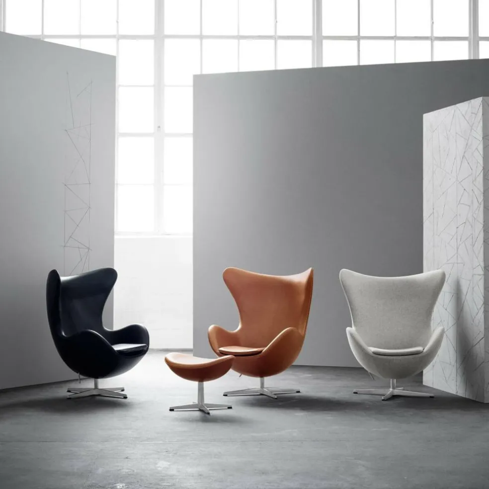 Egg/Das Ei™ Fußhocker Leder