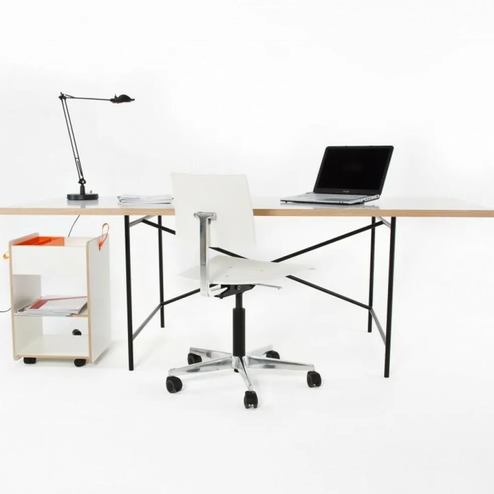 Eiermann 1 Tisch 180x90cm Gestell mittig 110x66x66cm