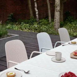 13Eighty Garten-Armlehnstuhl