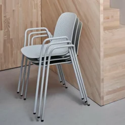 13Eighty Garten-Armlehnstuhl