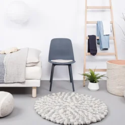 Ernie Filzkugelteppich