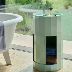 Facet Container hoch mit Füßen und Rollen