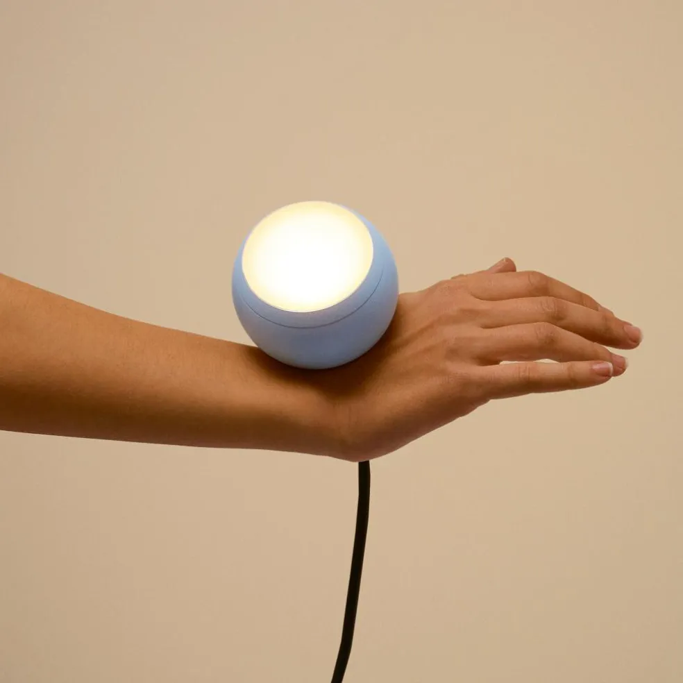 Falling In Love LED Boden-/Tischleuchte