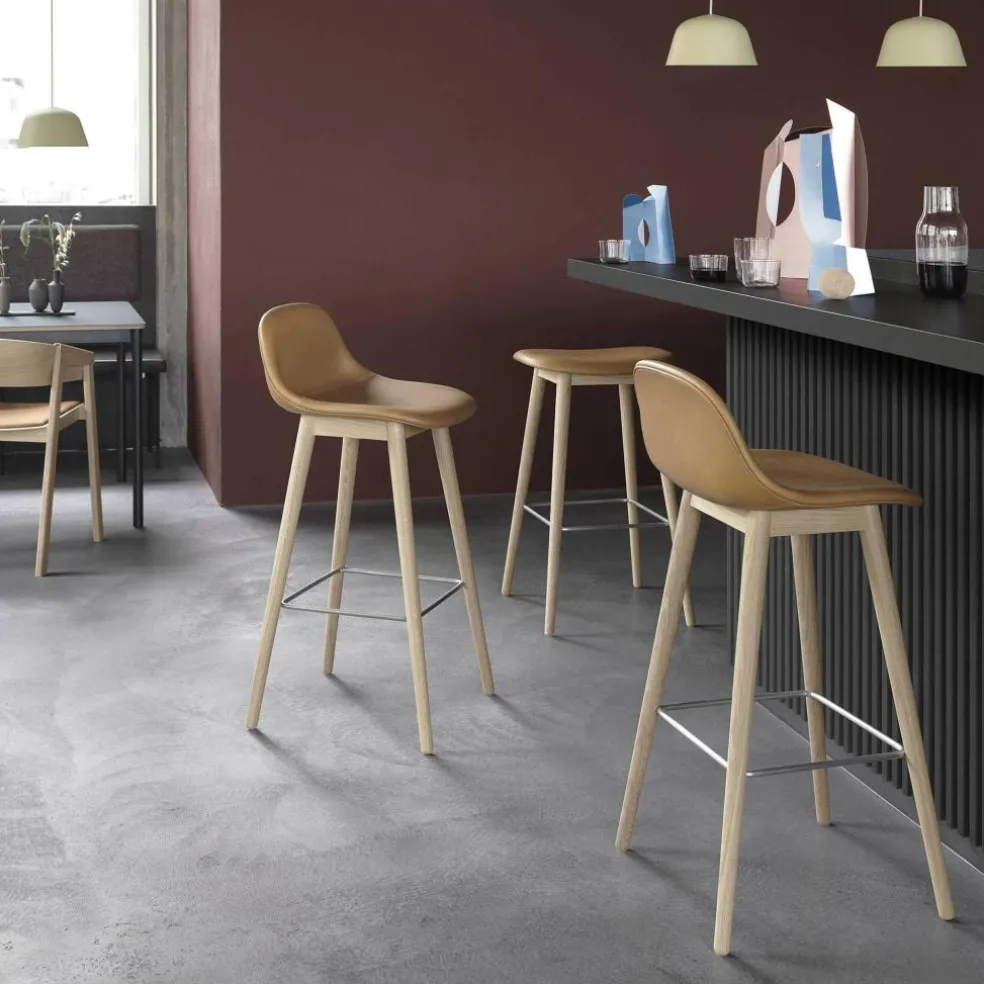 Fiber Barhocker mit Rückenlehne Holzgestell Leder