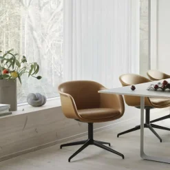 Fiber Conference Drehstuhl gepolstert Leder