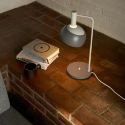 FJ Elements Tischleuchte