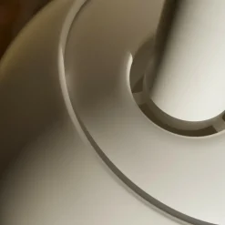 FJ Elements Tischleuchte