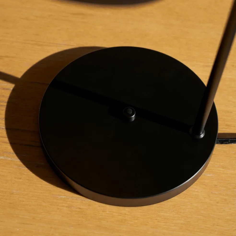 FJ Elements Tischleuchte