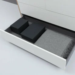 Flai Kleiderschrank zweitürig mit Schubkästen