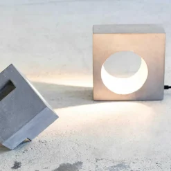 Flastaire Tischleuchte