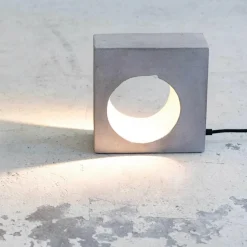 Flastaire Tischleuchte