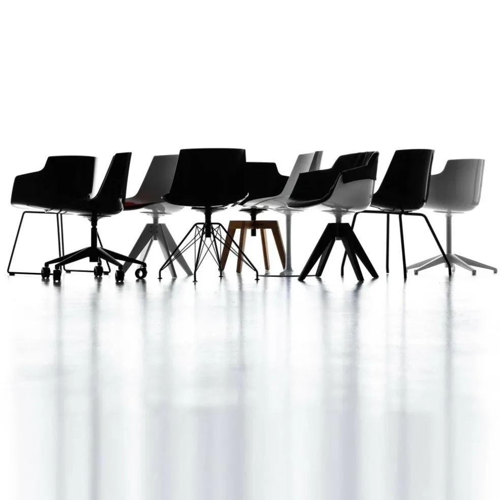 Flow Bürostuhl mit Sternfuß & Rollen