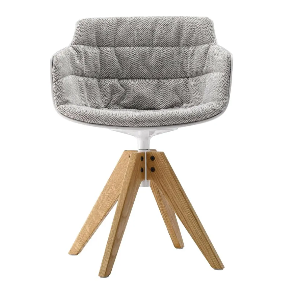 Flow Slim Armlehnstuhl Gestell Eiche VN gepolstert